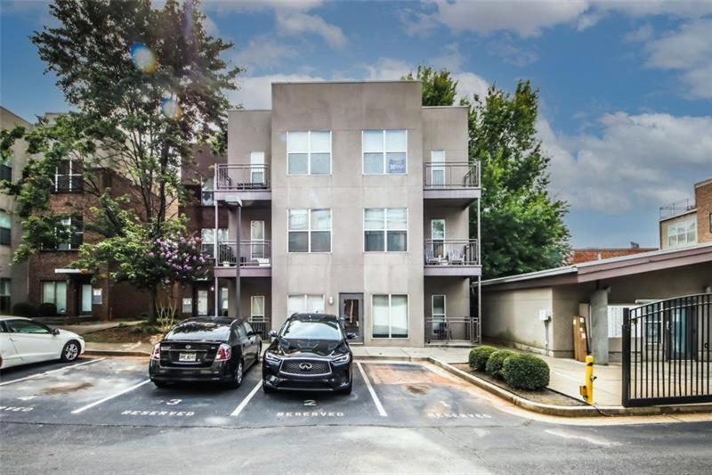 Trendy Castleberry Hill Condo- Walk To Mercedes Benz/ All Downtown Attractions Atlanta Exterior photo